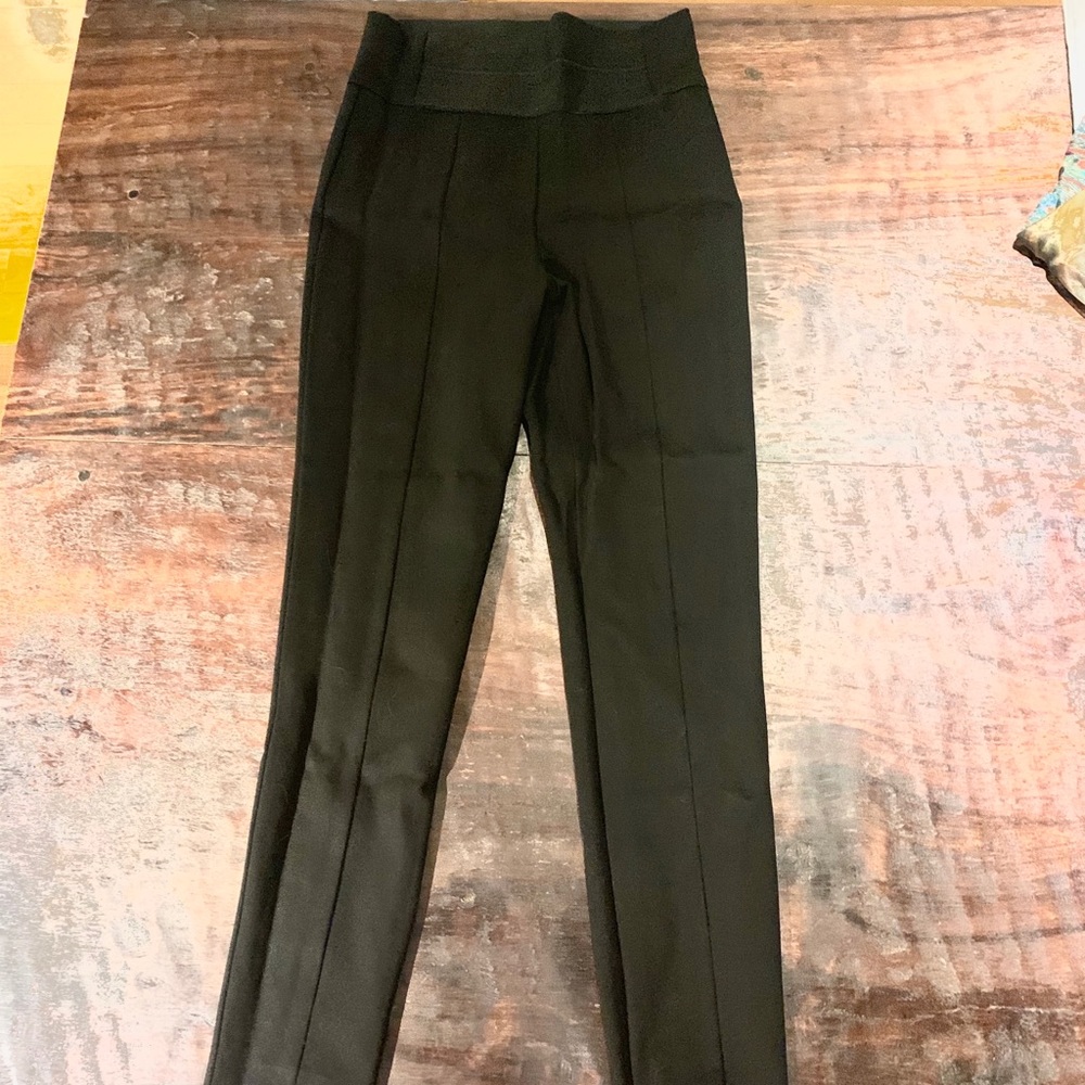 Zara pull on ponte pant, size small, new w/o tags